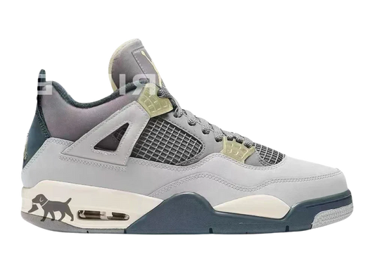 JORDAN 4 RETRO