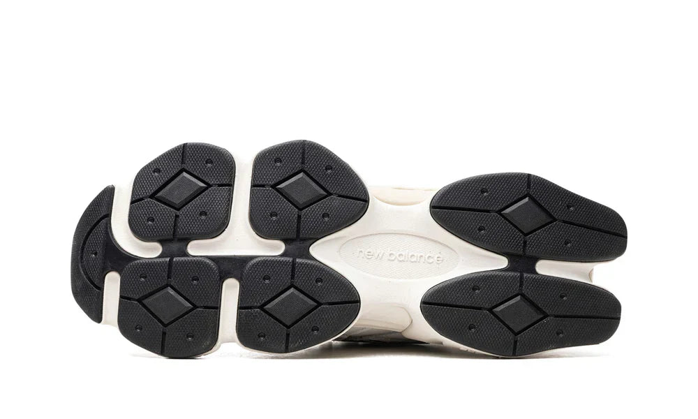 NEW BALANCE 9060 "أبيض / كحلي"