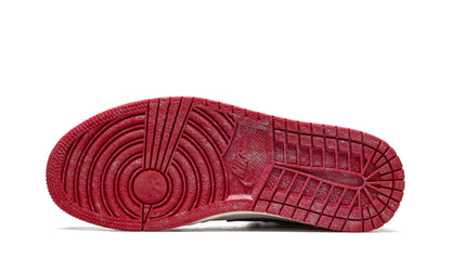 AIR JORDAN 1 ريترو هاي أو جي "شيكاغو لوست آند فاوند"