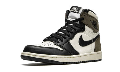 AIR JORDAN 1 ريترو هاي أو جي "دارك موكا"