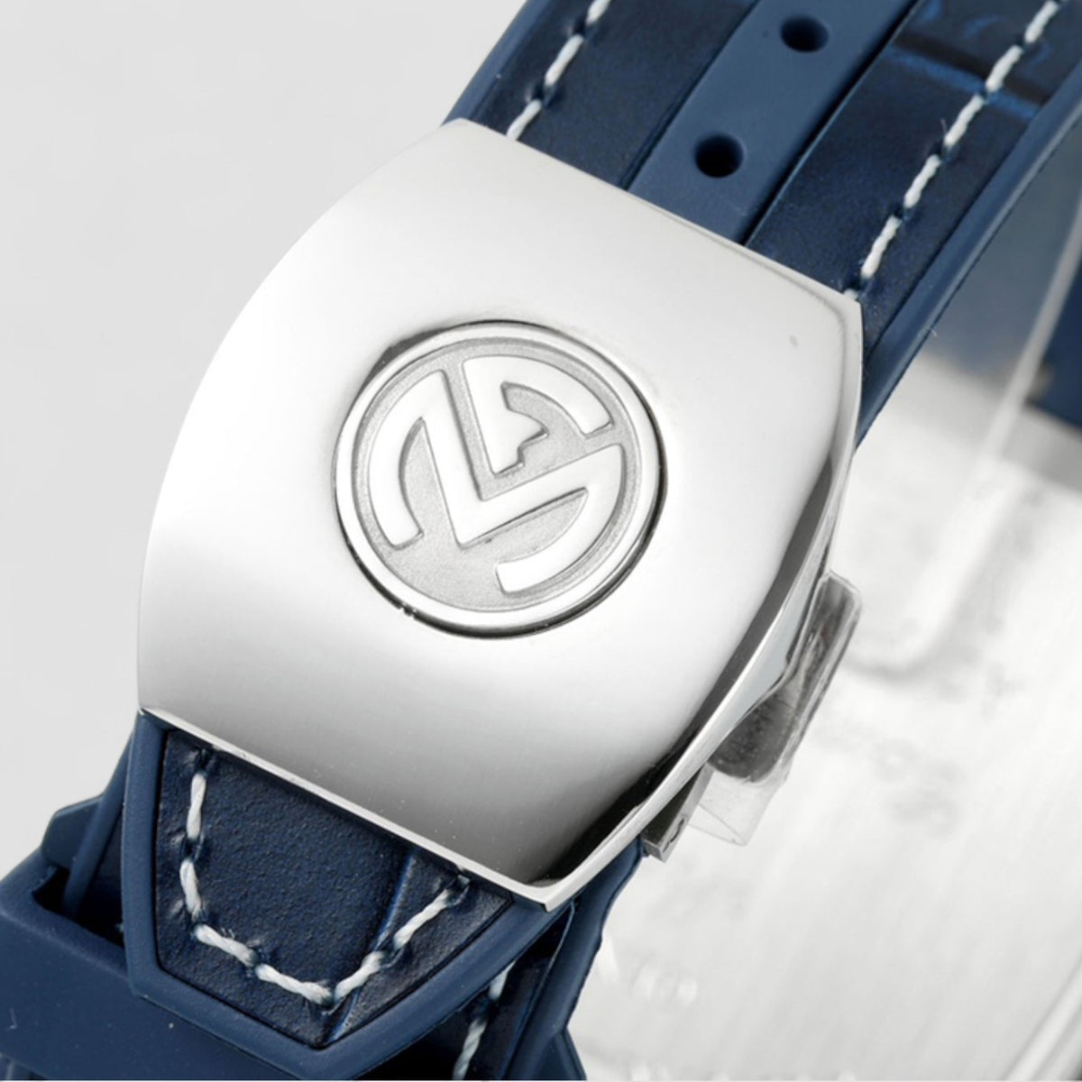Franck Muller Vanguard V45 Chronograph فولاذي بمينا أزرق مرصّع بالألماس