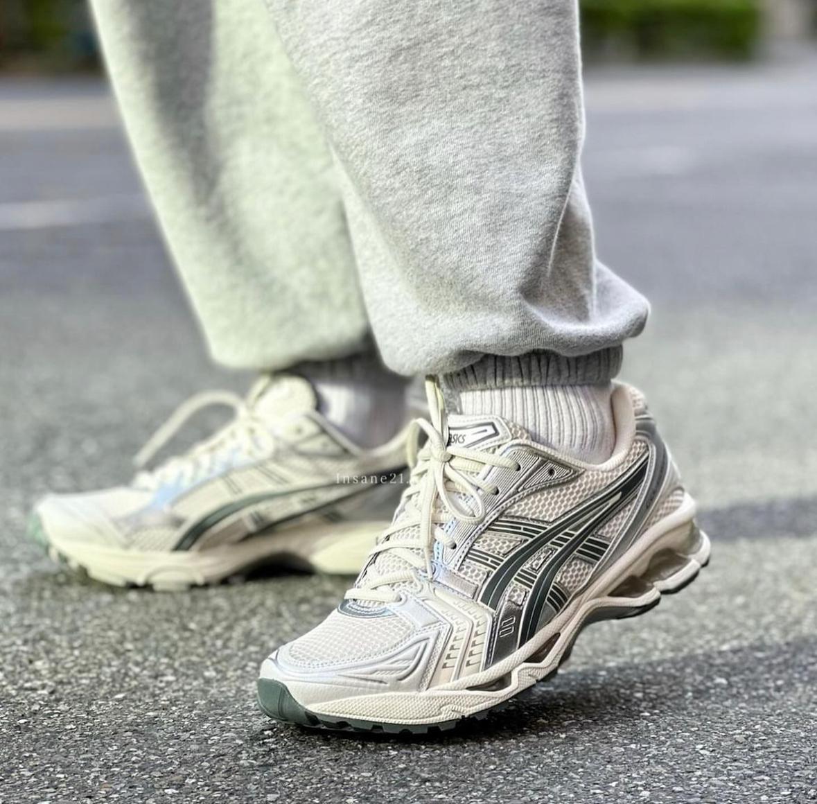 ASICS