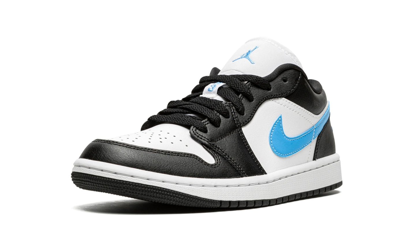 AIR JORDAN 1 LOW "أسود / أزرق جامعي"