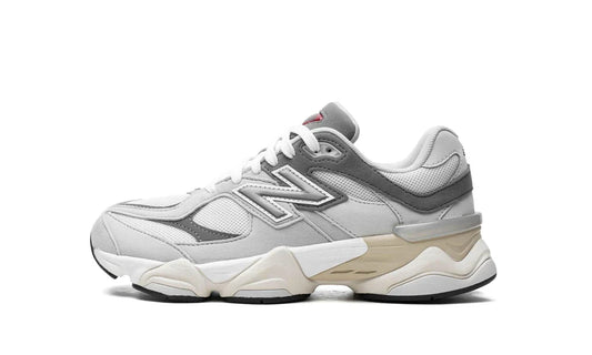 NEW BALANCE 9060 GS "غيمة المطر"